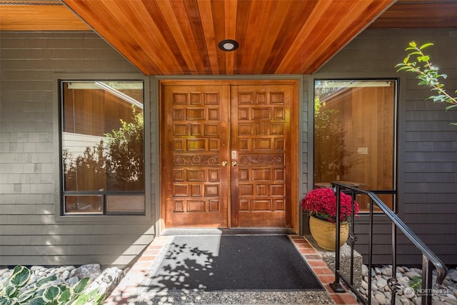 doorway to property with a porch