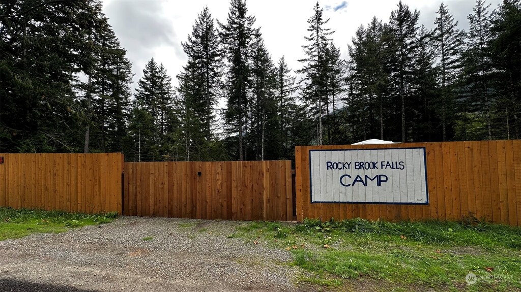 2381 Dosewallips Rd, Brinnon, WA 98320