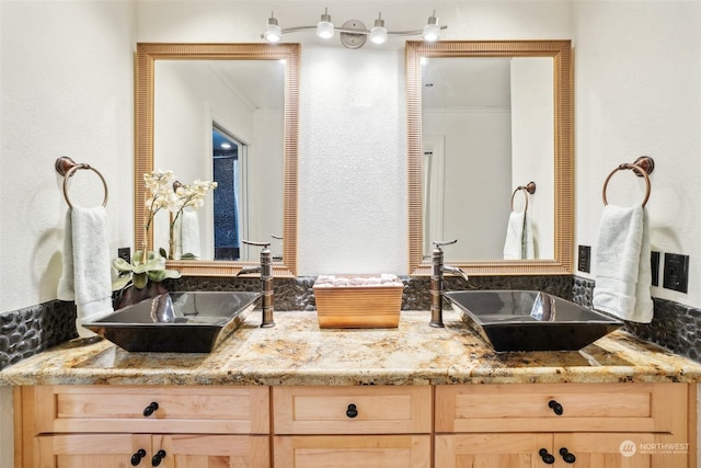520 SE Columbia River Dr Unit 120, Vancouver, WA 98661 - full bath featuring double vanity and a sink