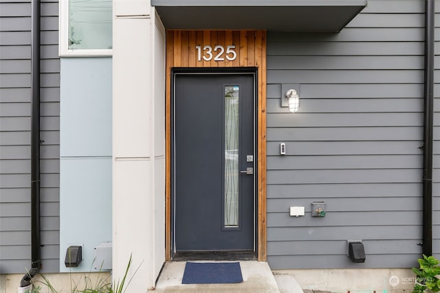 view of property entrance