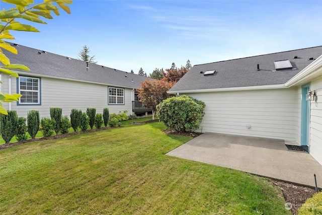 view of yard with a patio