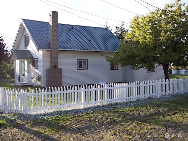 view of property exterior