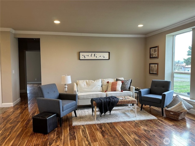 living room featuring dark wood finished floors, crown molding, recessed lighting, and baseboards