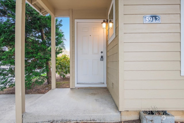 view of property entrance