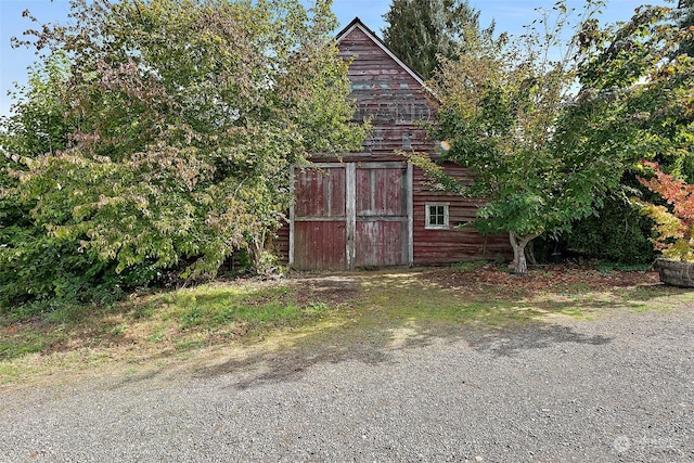 view of outbuilding