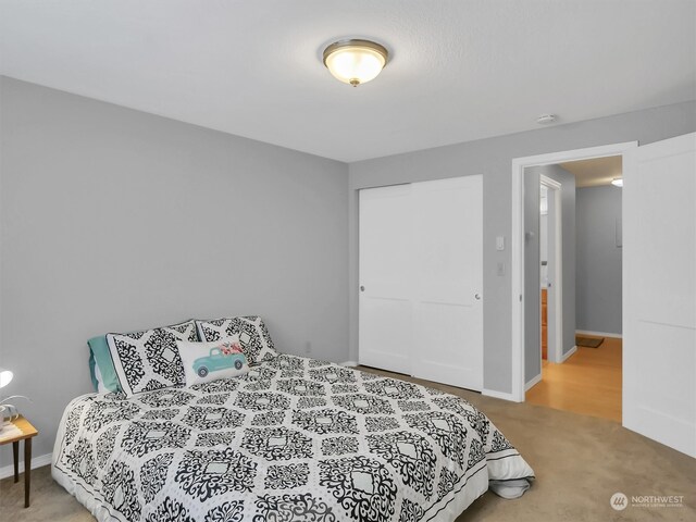 view of carpeted bedroom