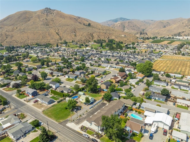 drone / aerial view with a mountain view