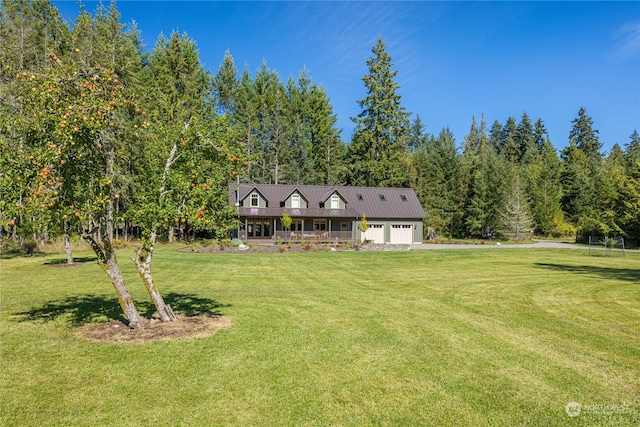 view of front of house featuring a front yard