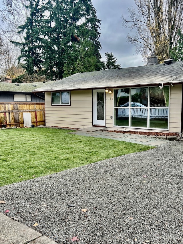 view of front of house with a front yard