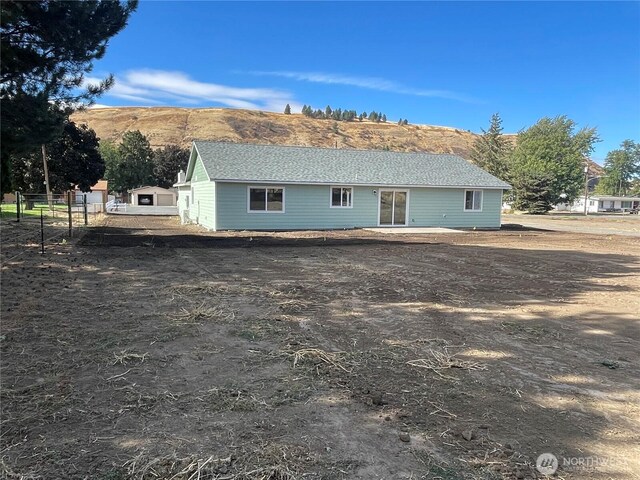 1507 S 5th St, Dayton, WA 99328 - back of house with a mountain view