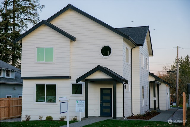 view of front of property