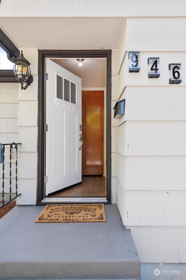 view of property entrance