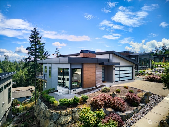 modern home featuring a balcony