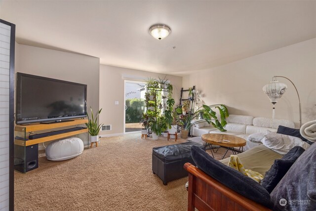 living room with carpet flooring