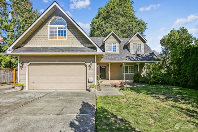 view of front of home with a front lawn