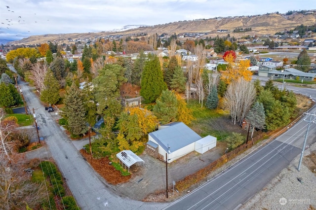 bird's eye view featuring a mountain view