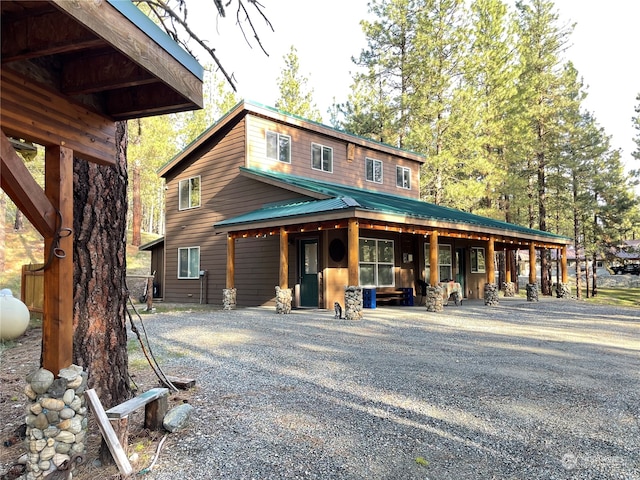 view of front of property