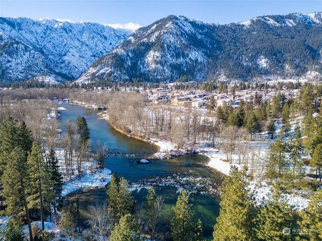 property view of mountains