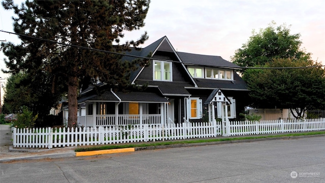 view of front facade