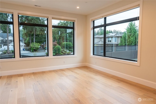 10368 Kaylen Pl, Bellevue, WA 98004 - photo 29