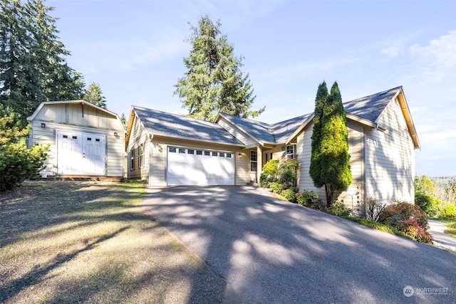 view of front facade with a garage