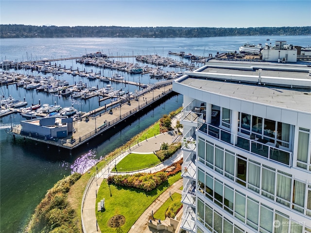 bird's eye view with a water view