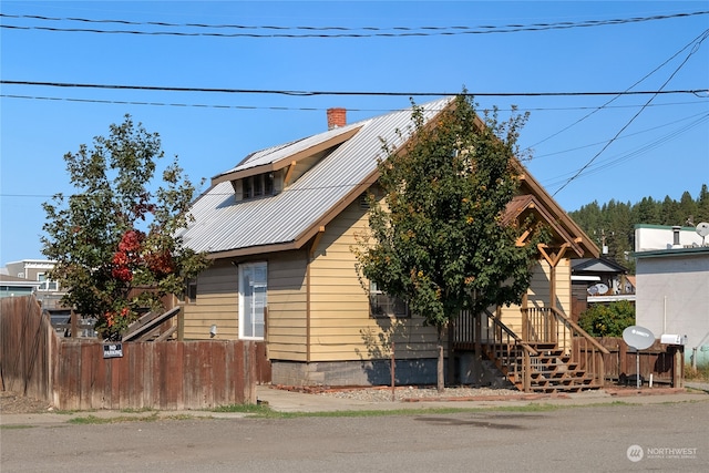 view of front facade