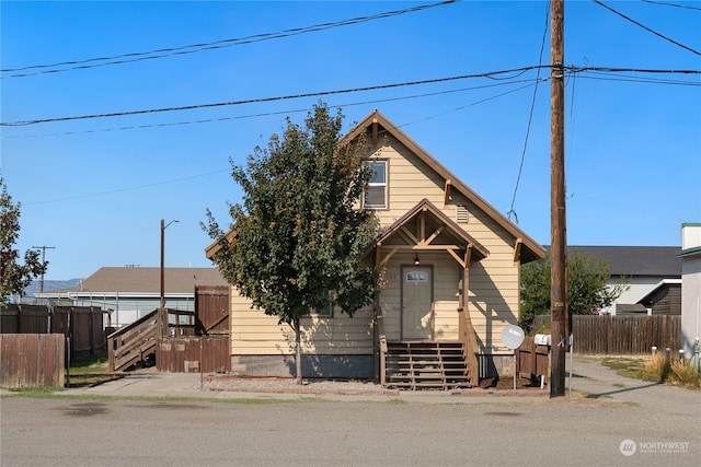 view of front of home