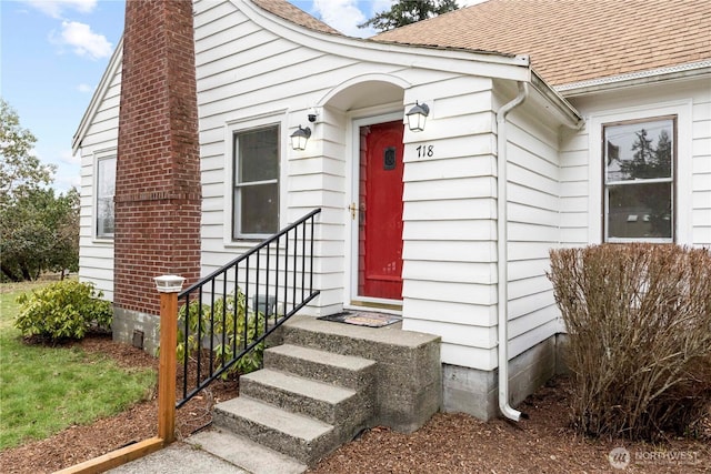 view of property entrance