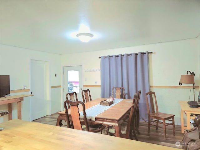 dining room featuring wood finished floors