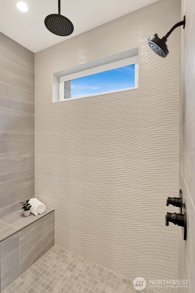 8721 Semiahmoo Dr, Blaine, WA 98230 - bathroom with tiled shower