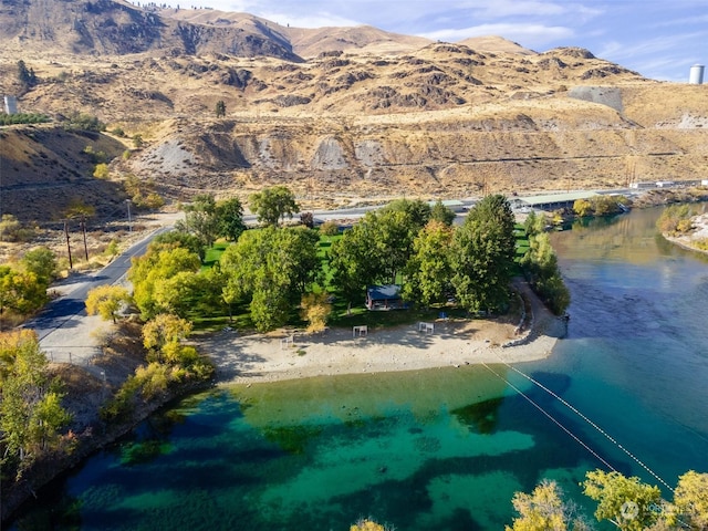 260 Chestnut St, Chelan Falls, WA 98817 - aerial view with a water and mountain view