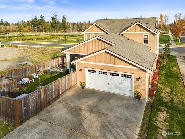 view of front facade with a garage