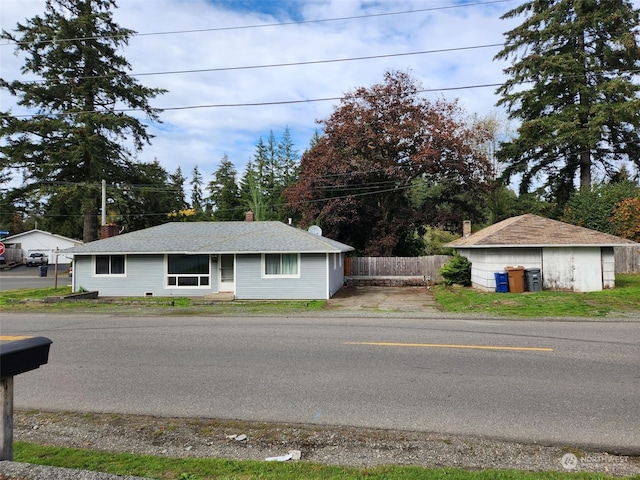 view of front of property