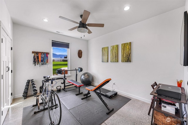 exercise room featuring baseboards, a ceiling fan, visible vents, and recessed lighting