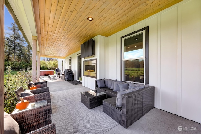 view of patio featuring an outdoor hangout area
