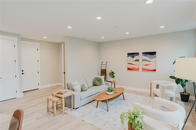 11412 8th Ave S, Burien, WA 98168 - living area with light wood-style flooring, baseboards, and recessed lighting