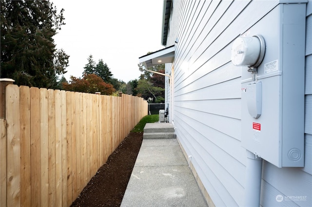 11412 8th Ave S, Burien, WA 98168 - view of side of home featuring fence