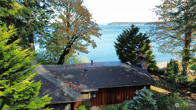 view of water feature