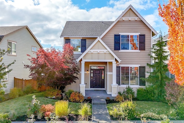 view of front of property with a front yard