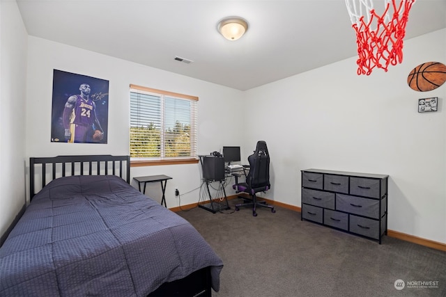 view of carpeted bedroom