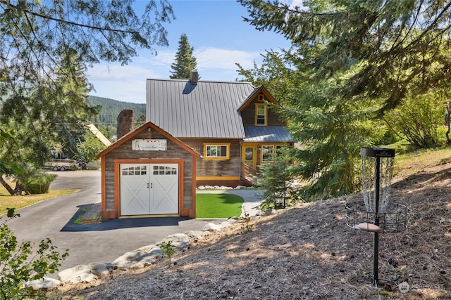 view of front of home featuring a garage