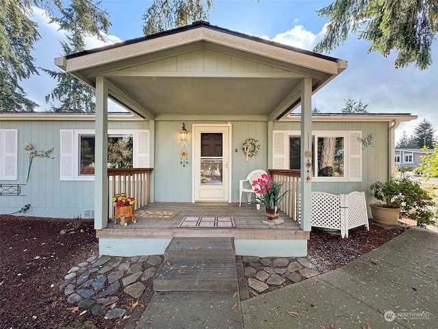 view of front of home featuring covered porch