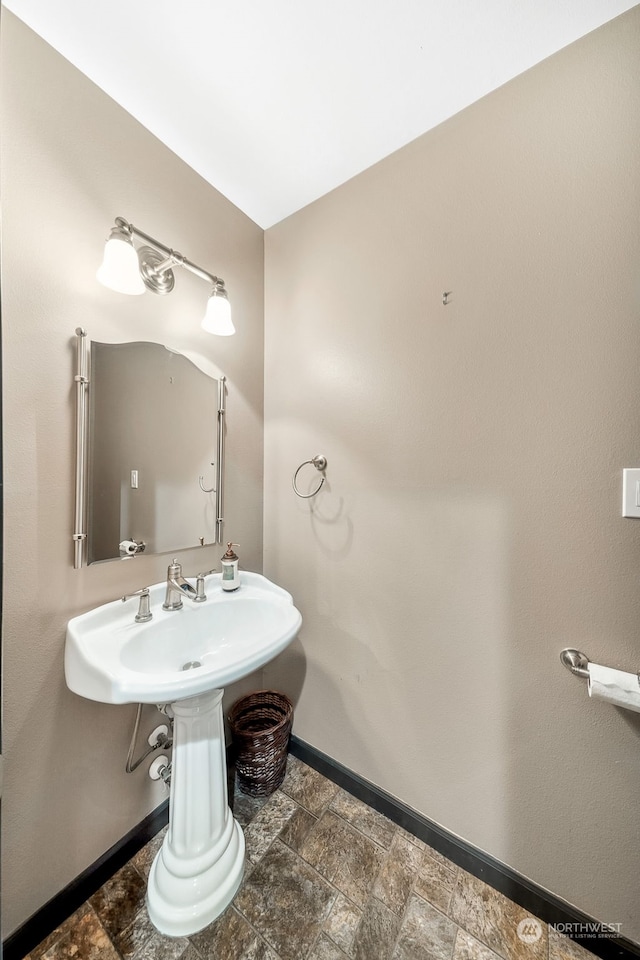 37122 237th Pl SE, Enumclaw, WA 98022 - bathroom with stone tile floors and baseboards