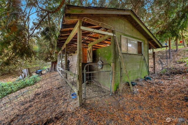 view of outbuilding