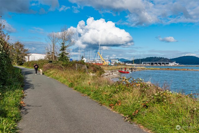 207 Mansfield Ct, Anacortes, WA 98221