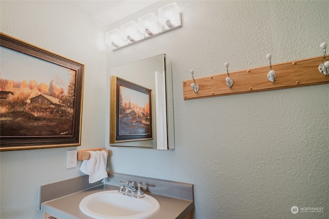 bathroom featuring sink