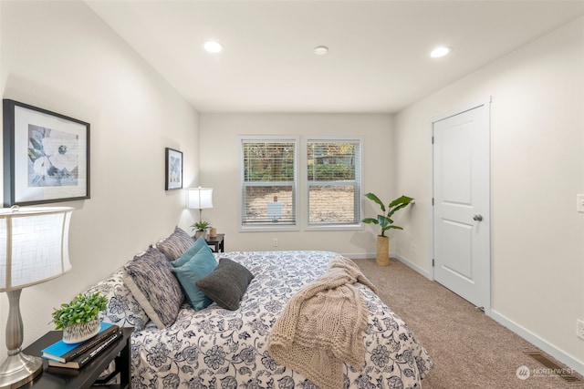 bedroom featuring carpet flooring