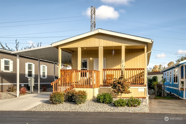 manufactured / mobile home with covered porch