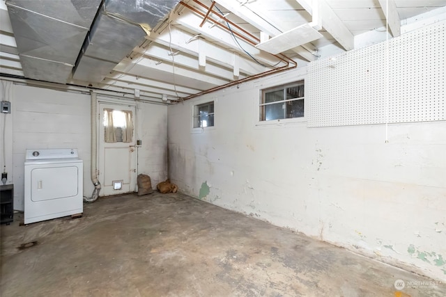 basement featuring washer / clothes dryer